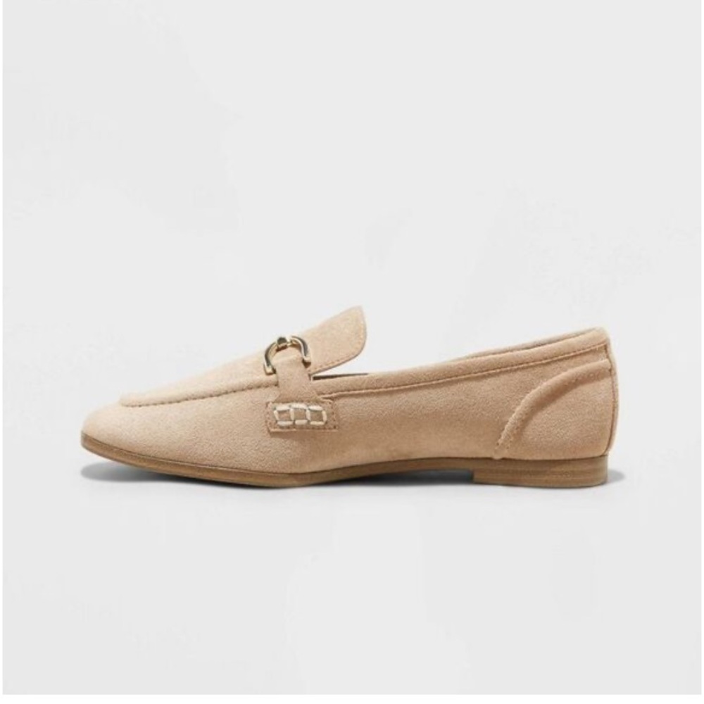 A New Day Faux Suede Memory Foam Loafers Size 9 1/2 Wide in Light Taupe - Picture 2 of 4